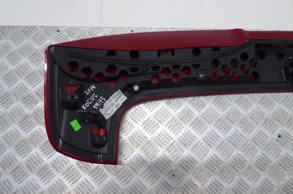 Spoiler portellone FORD Focus III Imagem-4