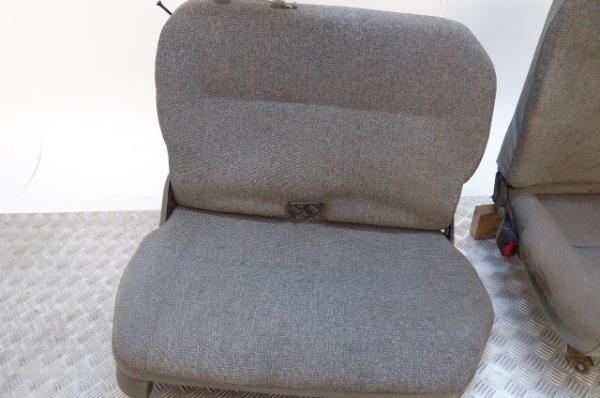 Ensemble sièges MITSUBISHI Canter (FB7, FB8, FE7, FE8) VII Imagem-1