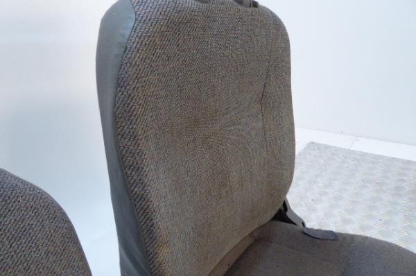 Ensemble sièges MITSUBISHI Canter (FB7, FB8, FE7, FE8) VII Imagem-8