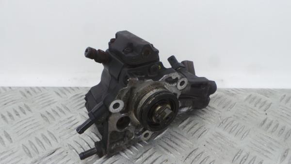 Pompe d'injection MERCEDES-BENZ Classe C (W204)