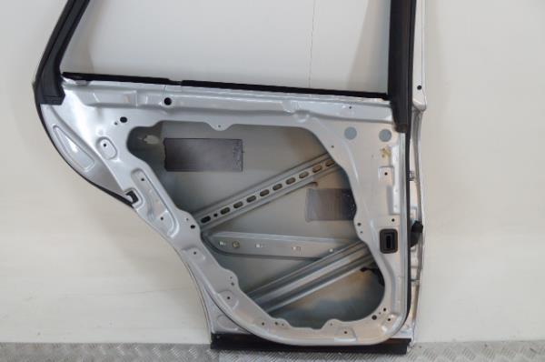 Porta trás esquerda MERCEDES-BENZ Classe M (W164) Imagem-4