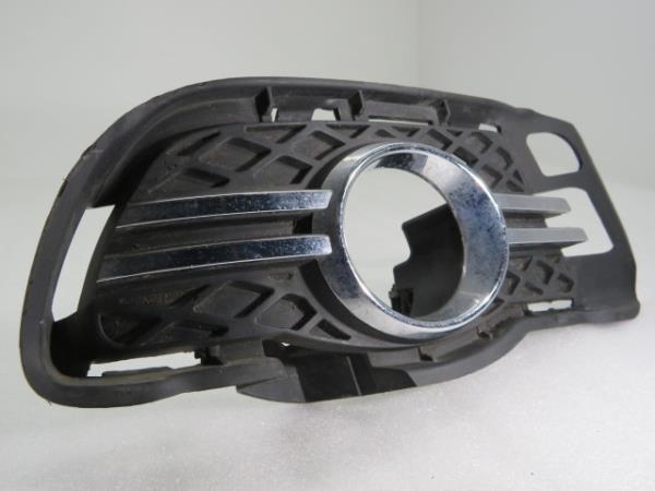 Front grille MERCEDES-BENZ Classe C (W204)