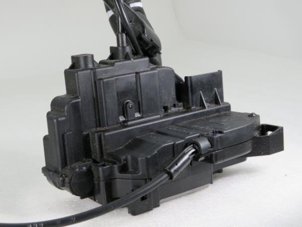 Cerradura / cierre puerta trasera derecha RENAULT Scénic III (JZ0/1_)