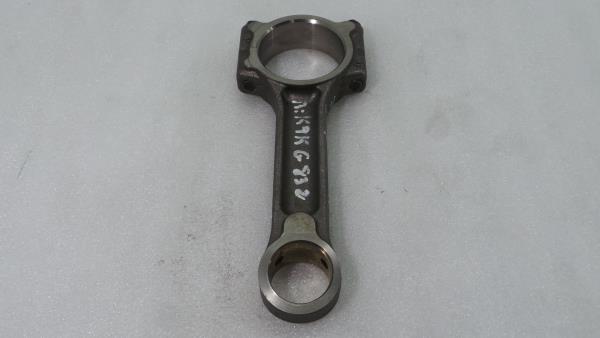 Piston de moteur RENAULT Megane III (BZ0_)