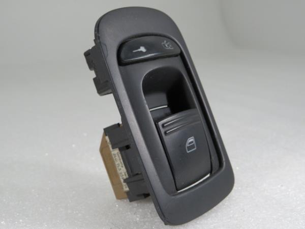 Mando / interruptor elevalunas trasero derecho PORSCHE Cayenne (9PA) Imagem-1