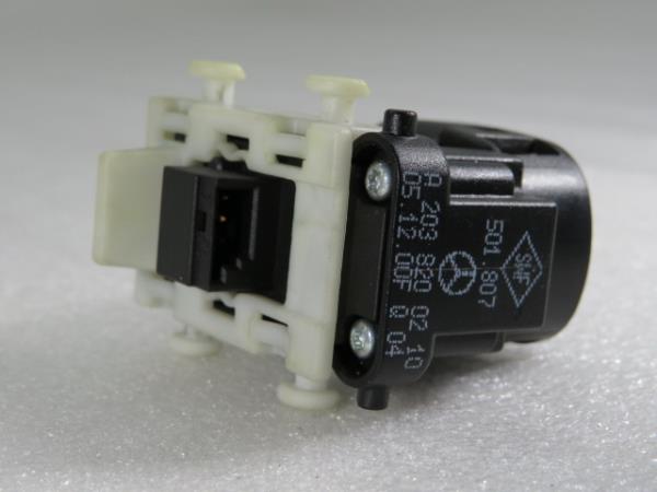 Left Rear window control MERCEDES-BENZ Classe C (W203) Imagem-3