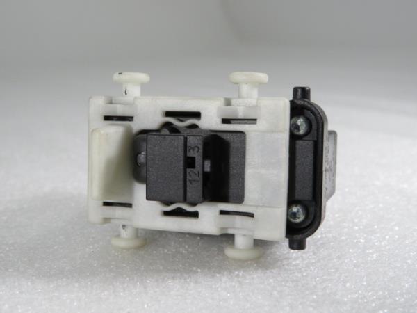 Right Front window control MERCEDES-BENZ Classe C (W203) Imagem-2