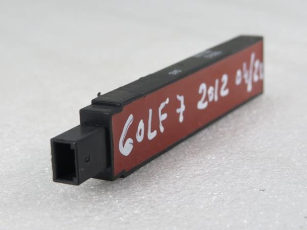 Amplificador de antena VOLKSWAGEN Golf Sportsvan (AM1)