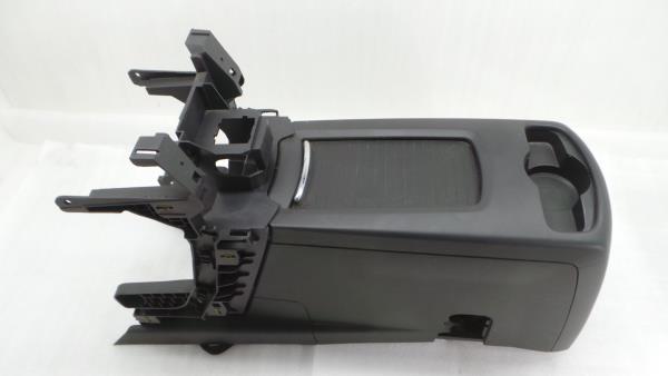 Center console  PEUGEOT 5008 I (0U_, 0E_) Imagem-1