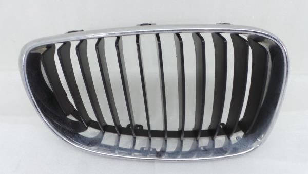Rejilla delantera BMW 1 (E81)