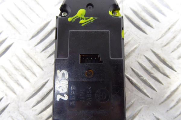 Mando / interruptor elevalunas delantero izquierdo BMW 5 Touring (E61) Imagem-3
