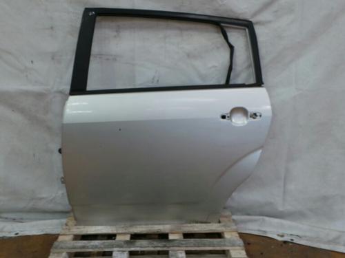 Porta trás esquerda TOYOTA Corolla Verso (ZER_, ZZE12_, R1_)