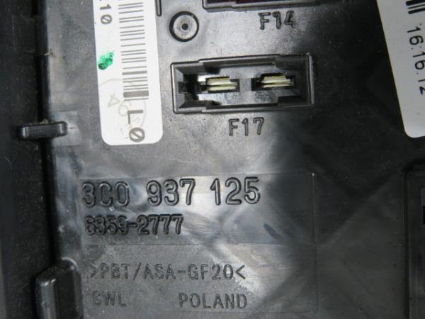 Fuse box / SAM / BSI VOLKSWAGEN Sharan (7N) Imagem-1