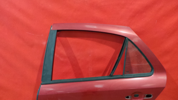 Porta trás esquerda RENAULT Laguna II (BG0/1_) Imagem-1