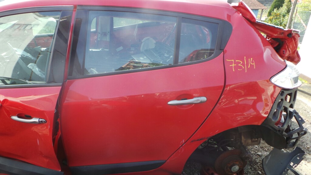 Porta trás esquerda RENAULT Megane III (BZ0_) Imagem-1