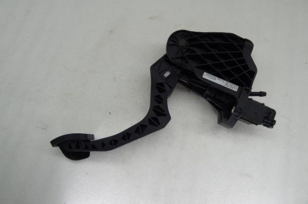 Pédale d'embrayage VOLKSWAGEN Sharan (7N)