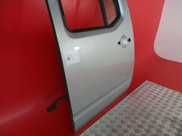 Porta trás esquerda NISSAN NP300 Navara Pick Up (D40) Imagem-1