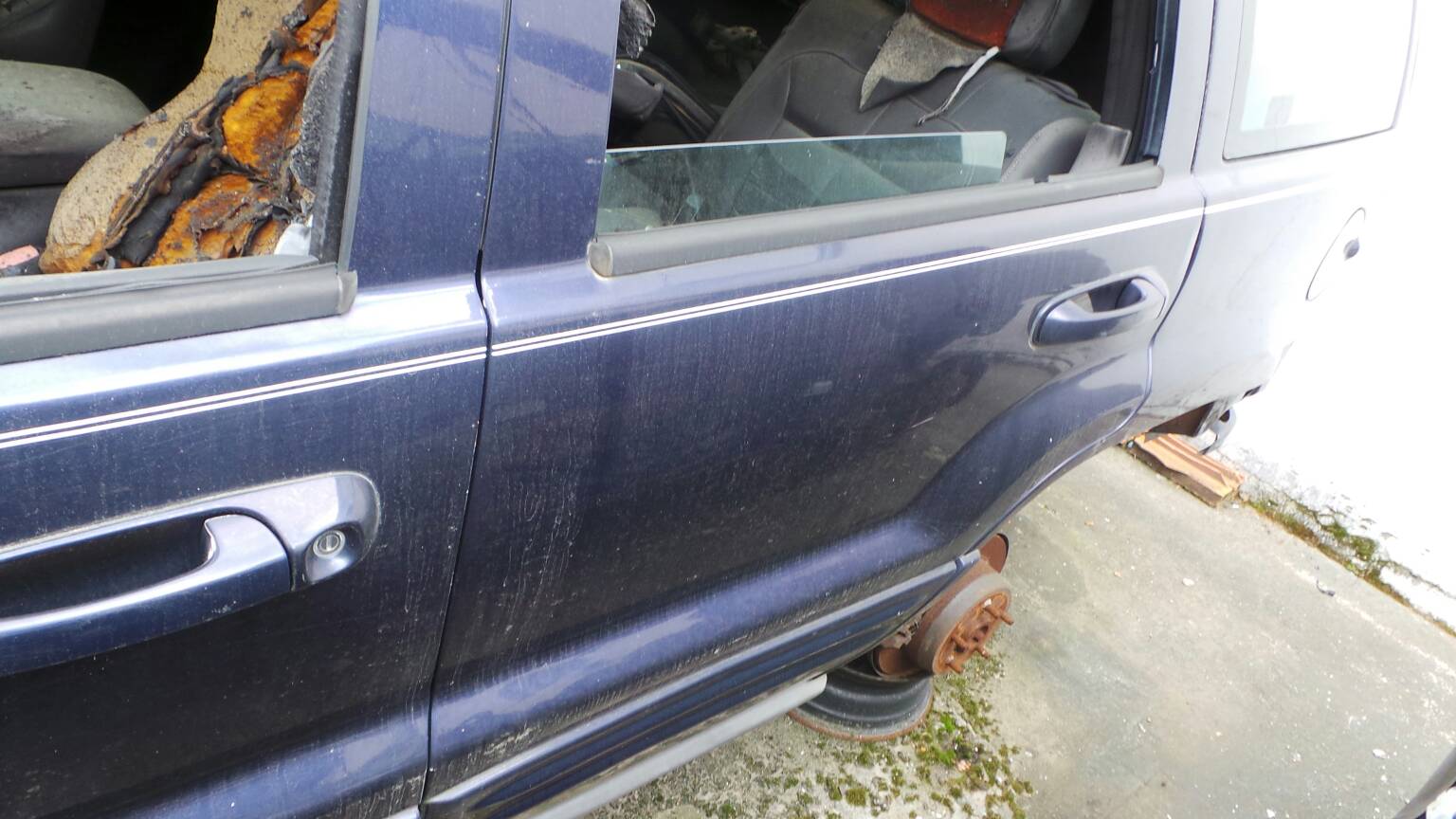 Porta trás esquerda JEEP Grand Cherokee II (WJ, WG) Imagem-1