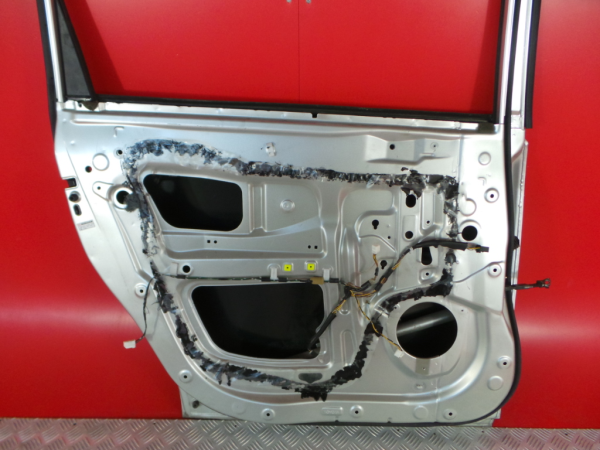 Porta trás esquerda TOYOTA Corolla Verso (ZER_, ZZE12_, R1_) Imagem-2