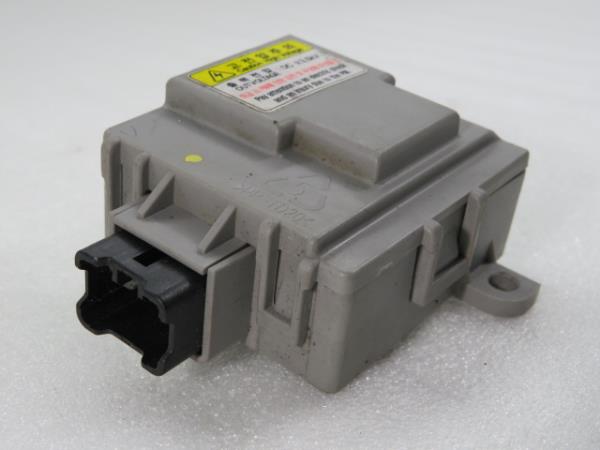 Botón / interruptor electromecánico HYUNDAI Santa Fé III (DM)