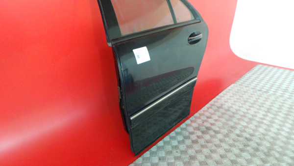 Porta trás esquerda MERCEDES-BENZ Classe C (W203) Imagem-1
