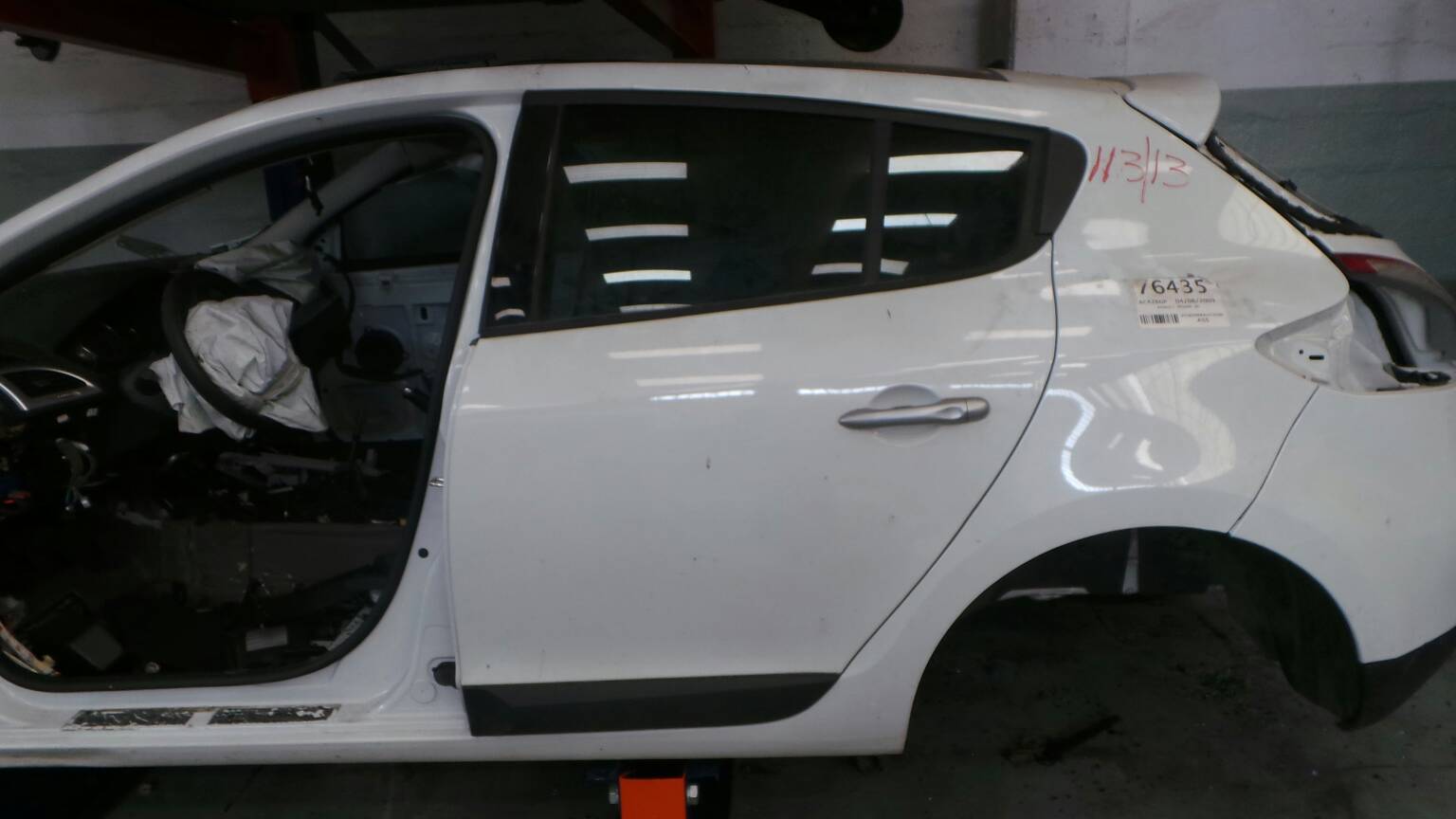 Porta trás esquerda RENAULT Megane III (BZ0_)