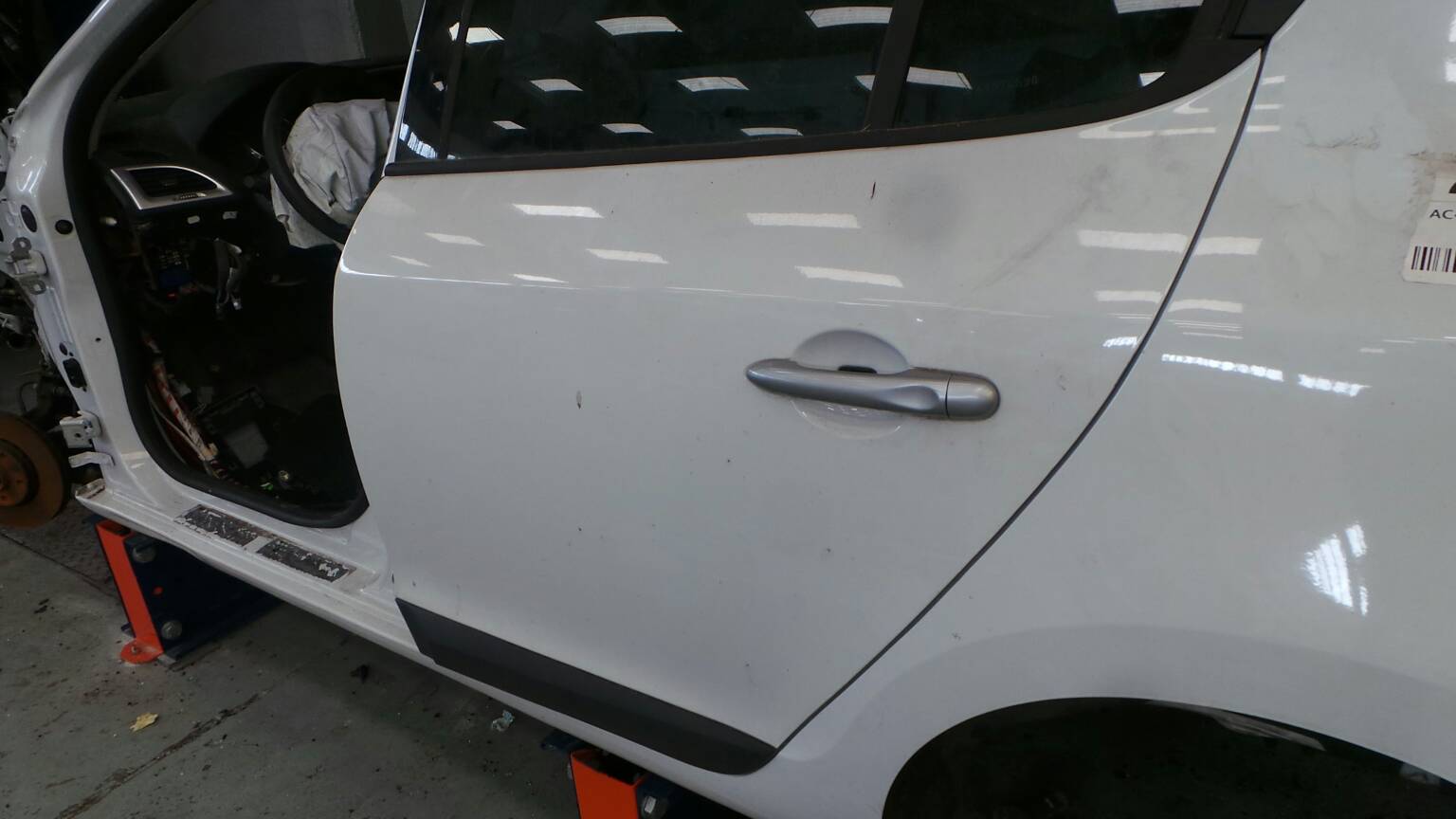 Porta trás esquerda RENAULT Megane III (BZ0_) Imagem-2