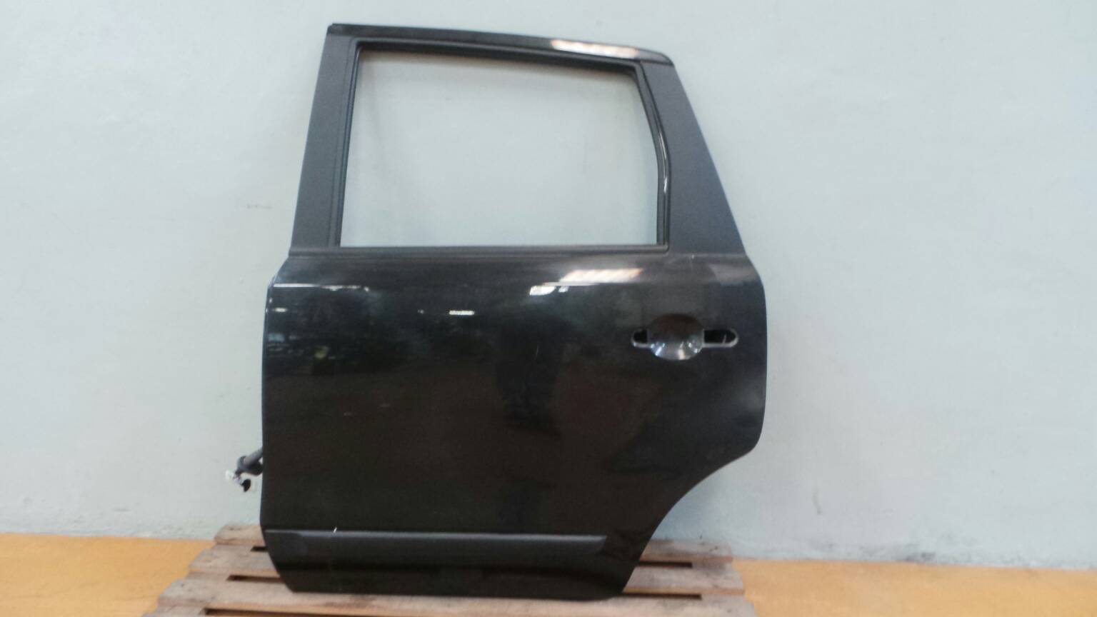 Porta trás esquerda NISSAN Note (E11, NE11)