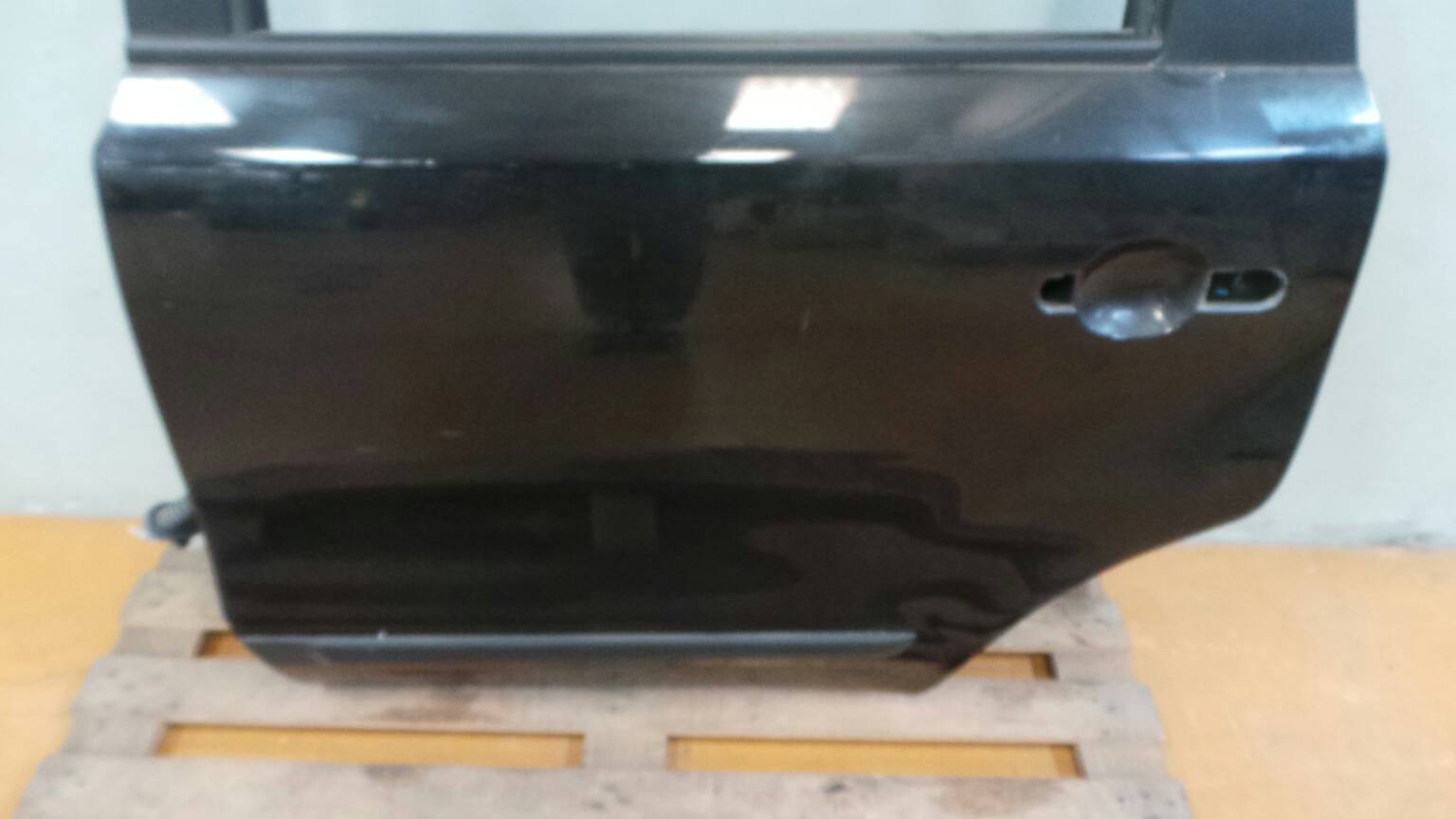 Porta trás esquerda NISSAN Note (E11, NE11) Imagem-3