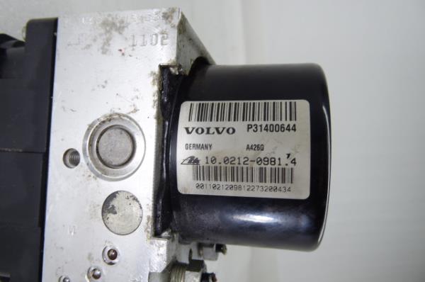 ABS VOLVO V40 Hatchback Imagem-5