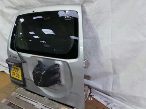 Hayon / Coffre MITSUBISHI Pajero III (V6_W, V7_W) Imagem-2