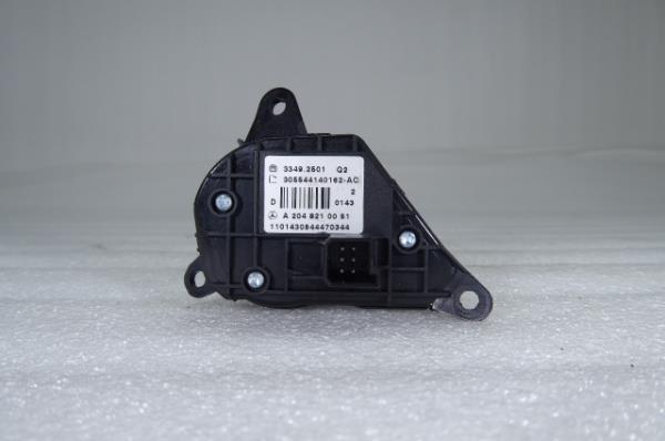 Botón / interruptor electromecánico MERCEDES-BENZ Classe C (W204) Imagem-1