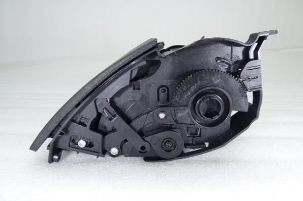 Display / Informationsbildschirm MERCEDES-BENZ Classe C (W204) Imagem-3