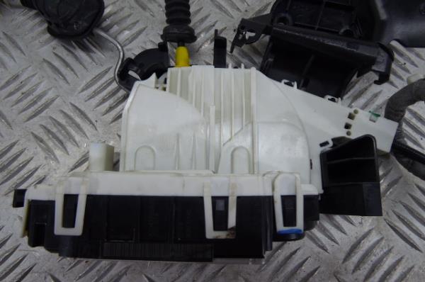 Front Right Door Lock MERCEDES-BENZ Classe C Carrinha (S204) Imagem-3