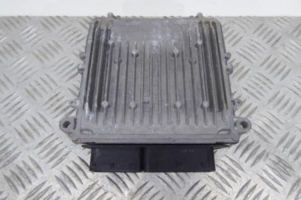 Centralita motor / ECU MERCEDES-BENZ Classe C (W204) Imagem-1