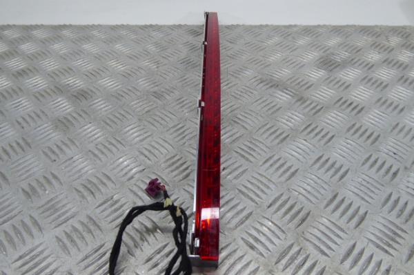 Feu de stop supplémentaire / 3e feu MERCEDES-BENZ Classe C (W204) Imagem-1