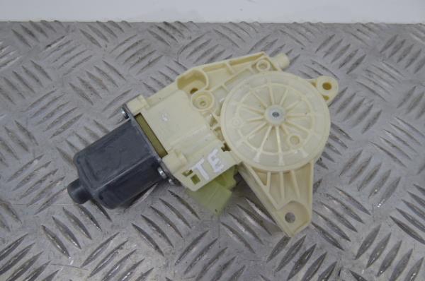 Left Rear  Door Window Regulator Motor MERCEDES-BENZ Classe C (W204) Imagem-1