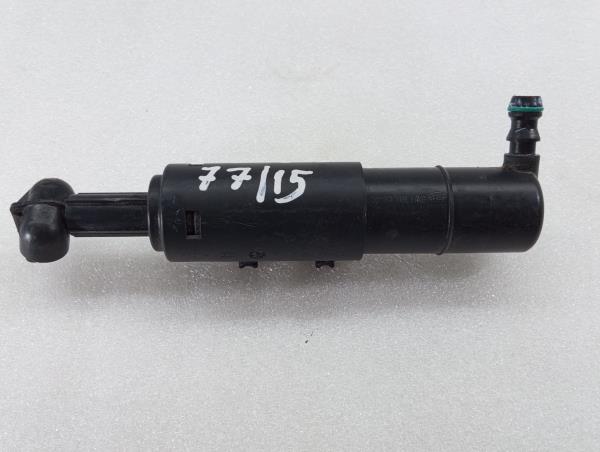 Windscreen/windshield washer pump  MERCEDES-BENZ Classe C (W204)