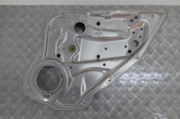 Right rear window regulator MERCEDES-BENZ Classe C (W204)