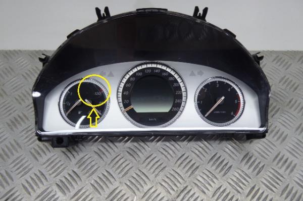 Quadrante / painel de instrumentos MERCEDES-BENZ Classe C (W204)