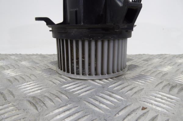 Heizungsmotor / Gebläsemotor  MERCEDES-BENZ Classe C (W204) Imagem-1