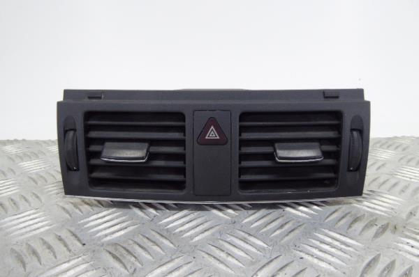 Difusor / salida de aire MERCEDES-BENZ Classe C (W204)
