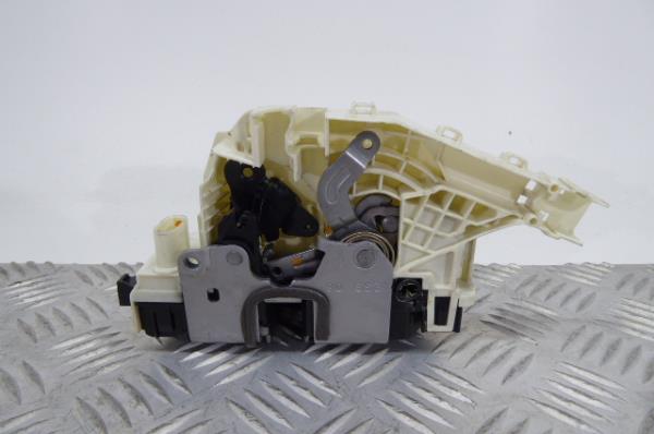 Rear Left Door Lock MERCEDES-BENZ Classe C (W204) Imagem-1