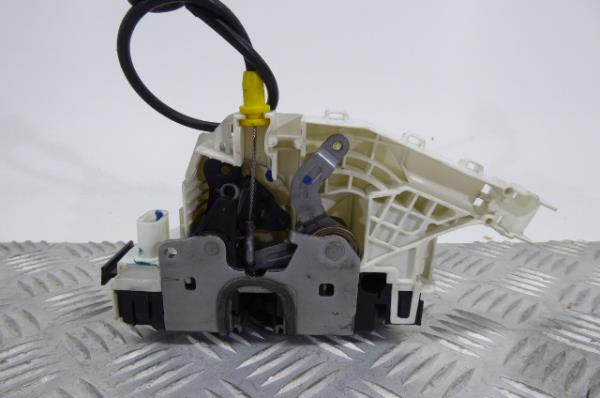 Front Left Door Lock MERCEDES-BENZ Classe C (W204) Imagem-1