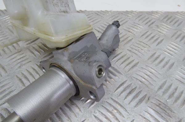 Pompe hydraulique du système de freinage MERCEDES-BENZ Classe C (W204) Imagem-2