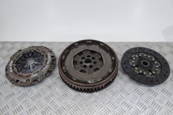 Volante motor NISSAN Qashqai II (J11) Imagem-1