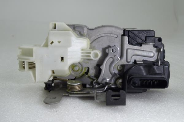 Front Right Door Lock VOLVO V40 Hatchback