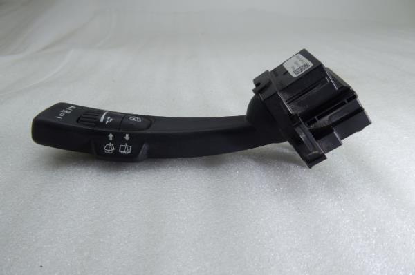 Mando de luces y limpia parabrisas VOLVO V40 Hatchback Imagem-3