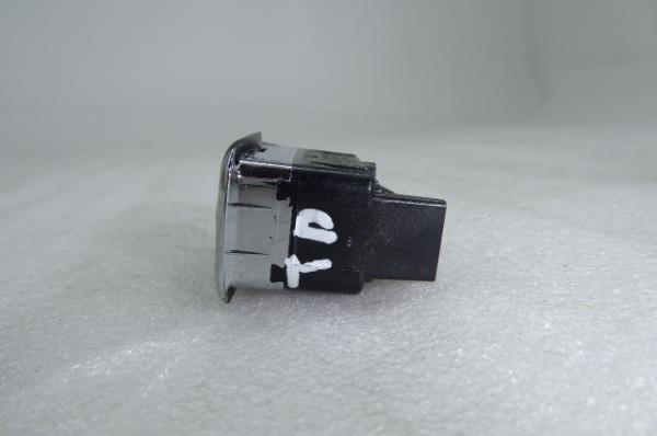 Right Rear window control MERCEDES-BENZ Classe C (W204) Imagem-1