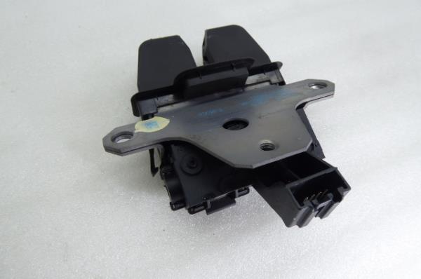 Serratura / chiusura baule FORD Kuga I